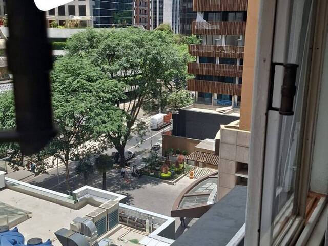 #27 - Apartamento para Venda em São Paulo - SP