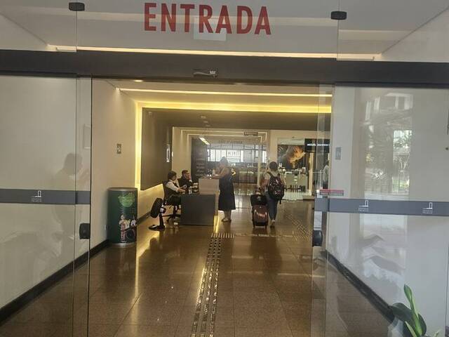 #1611 - Conjunto Comercial para Venda em São Paulo - SP